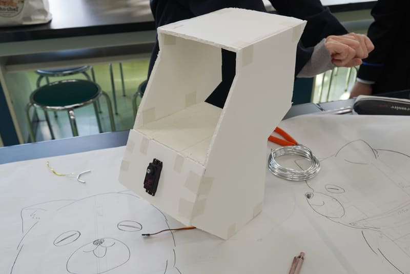 犬型ロボットに挑戦