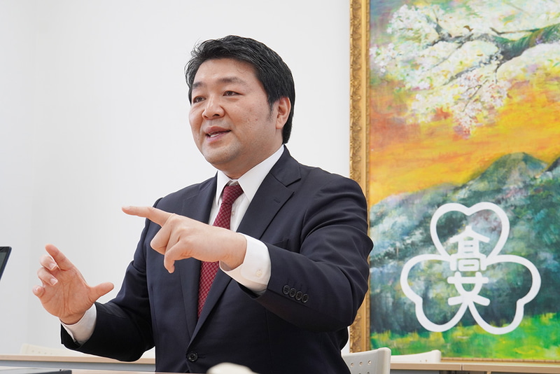 瀧野川女子学園中学高等学校 常任理事・副校長 山口龍介氏