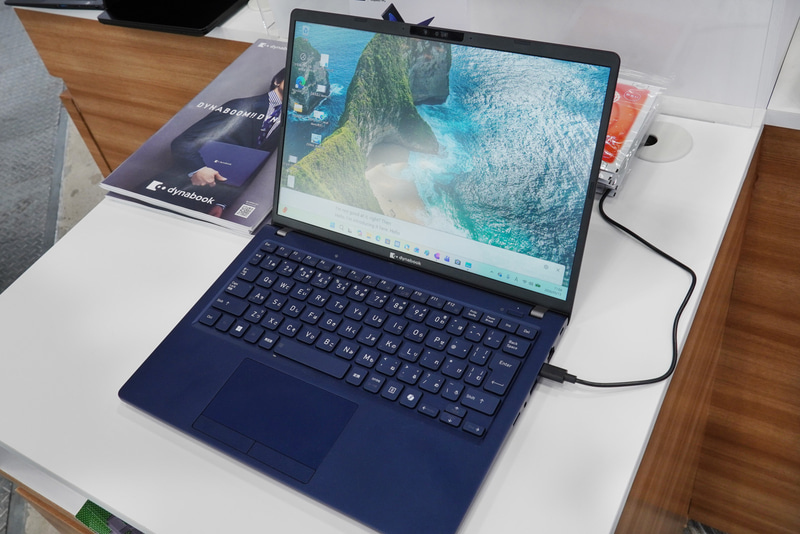 dynabook X83/PA