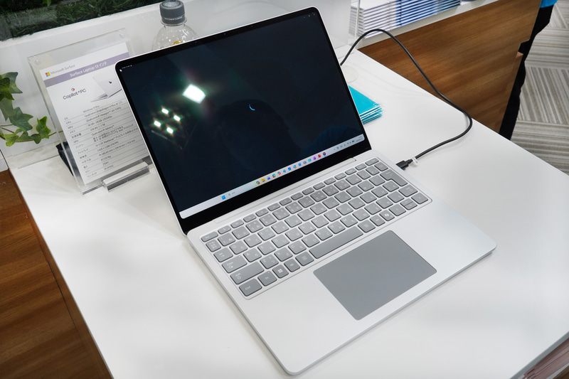 Surface Laptop 13インチ