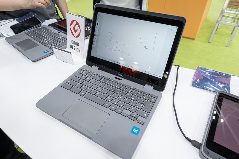 児童生徒用のChromebook Y4
