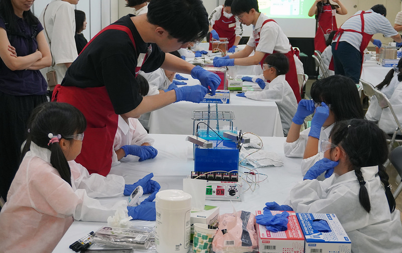 実験体験イベントの様子（2025年）