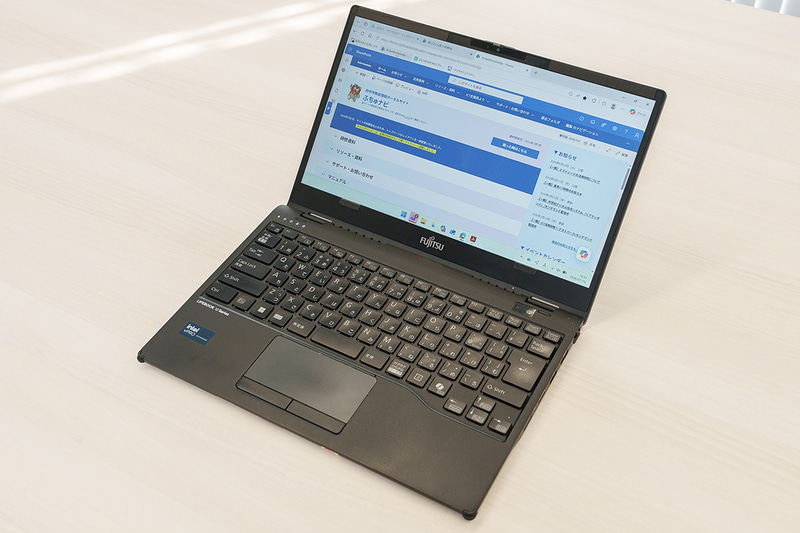 府中市の教員用端末、富士通2in1型ノートPC「LIFEBOOK U9314X/S」Intel vPro®対応モデル