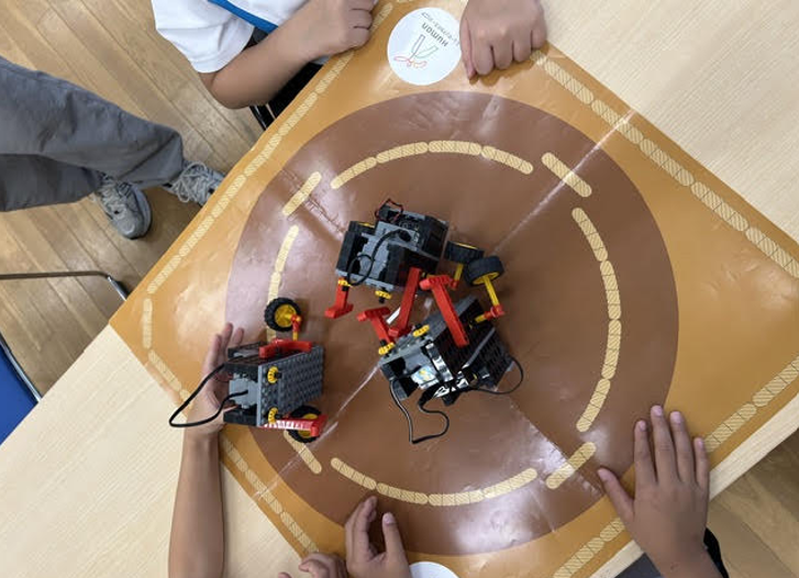 ロボット相撲対決中