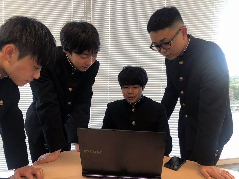 株式会社マウスコンピューターが、さいたま市立岸中学校 理科部デジタルクリエイティブ科の取り組みに対し、クリエイター向けパソコン「DAIV N6-I7G7TBK-C」を機材協賛（出典：株式会社マウスコンピューター、以下同じく）
