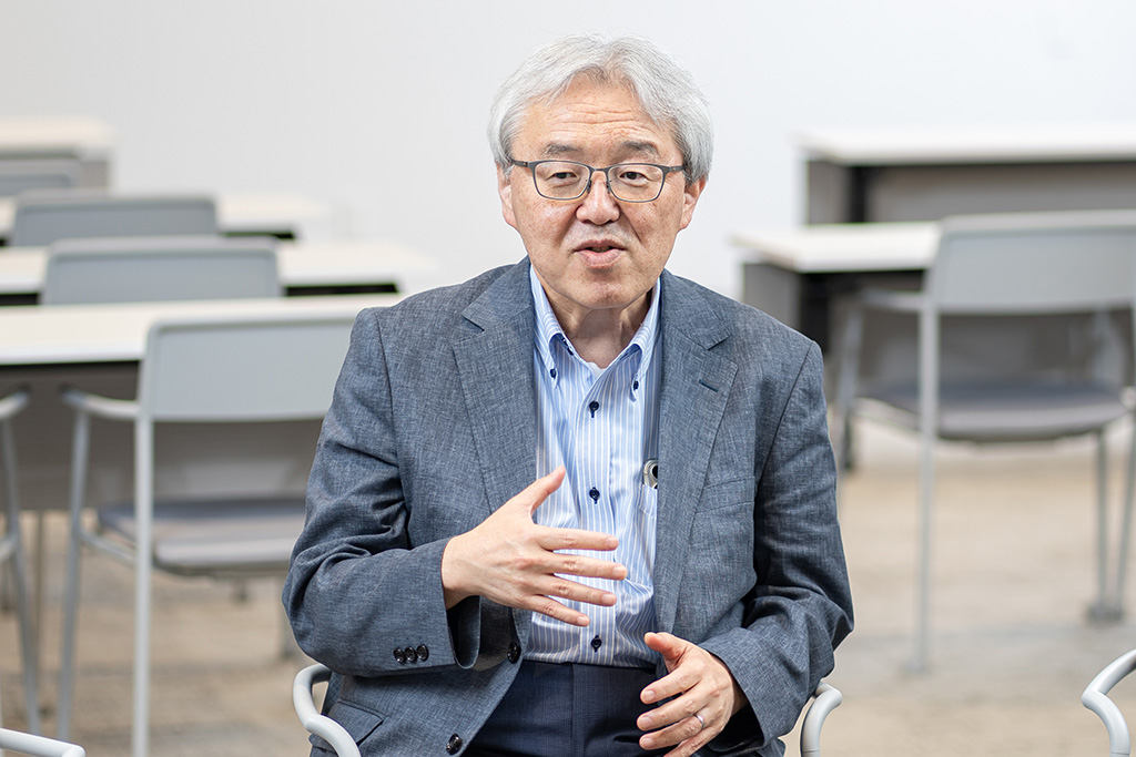 東京学芸大学 副学長・教職大学院 教授 堀田龍也氏。専門は教育工学、ICT活用授業、情報教育に関する教育実践研究。文部科学省 中央教育審議会はじめ多数の委員を歴任