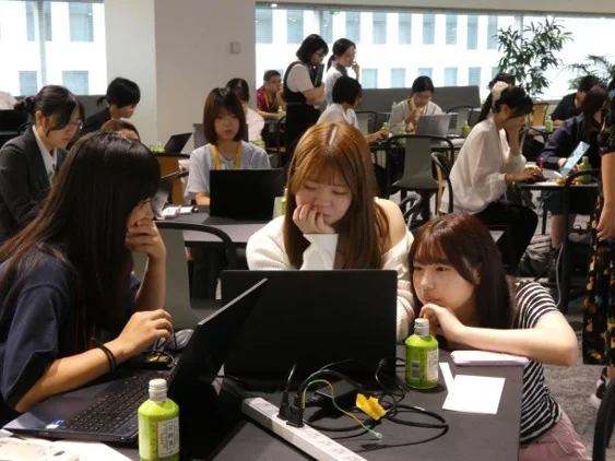 セキュリティ技術を競う、チーム対抗形式の演習を実施