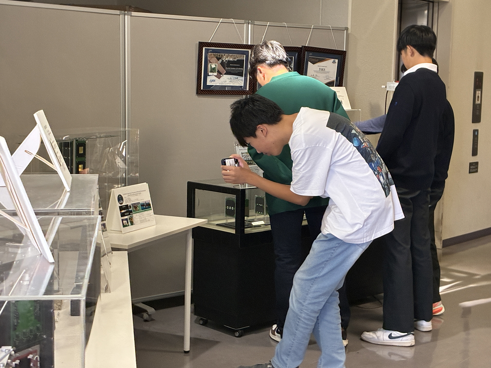 昨年度に開催した、九州工業大学での様子