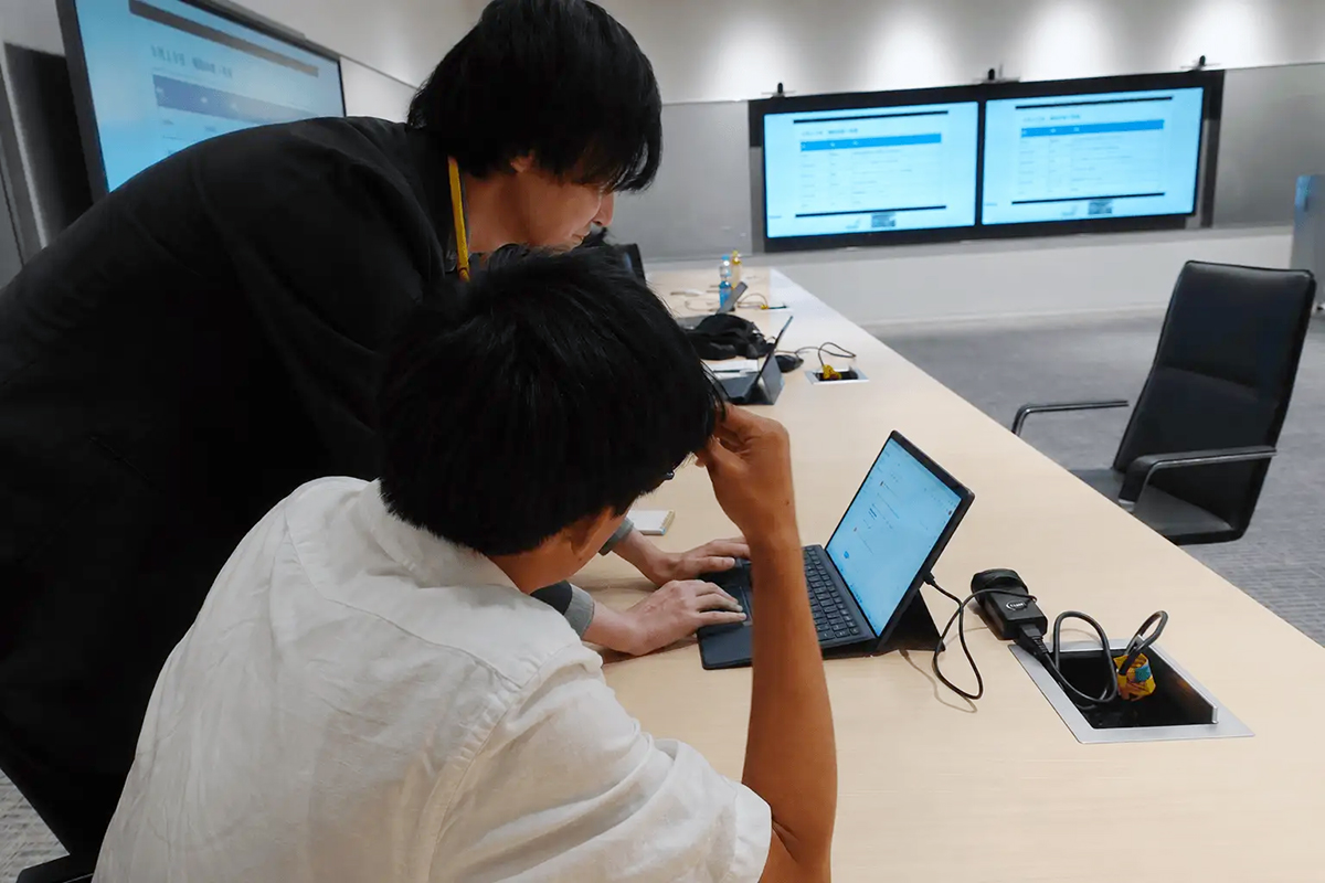 デジタルヒューマンの動作を確認しながら設定を調整