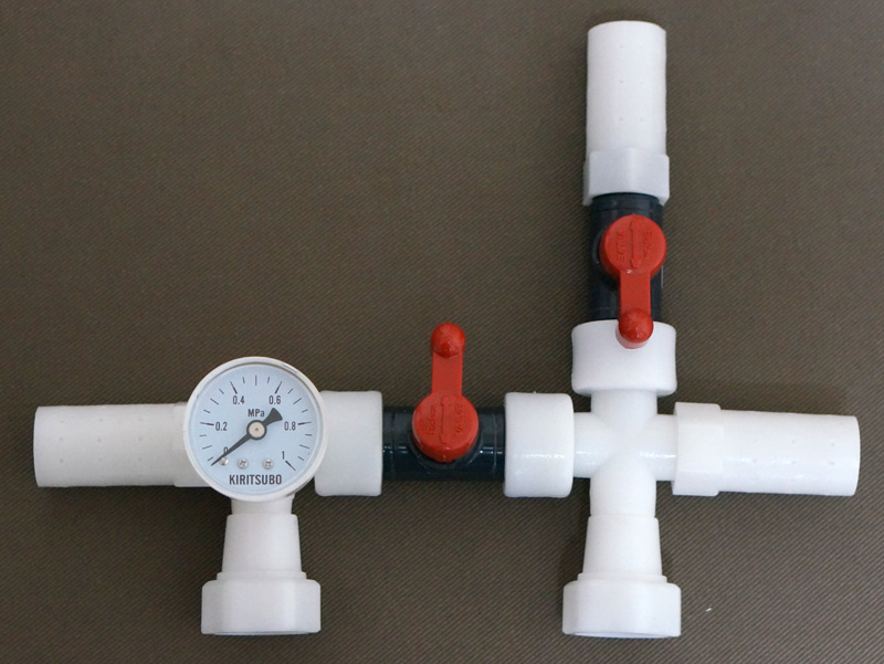 キリツボを組み立てたところ。圧力計がカッコイイ