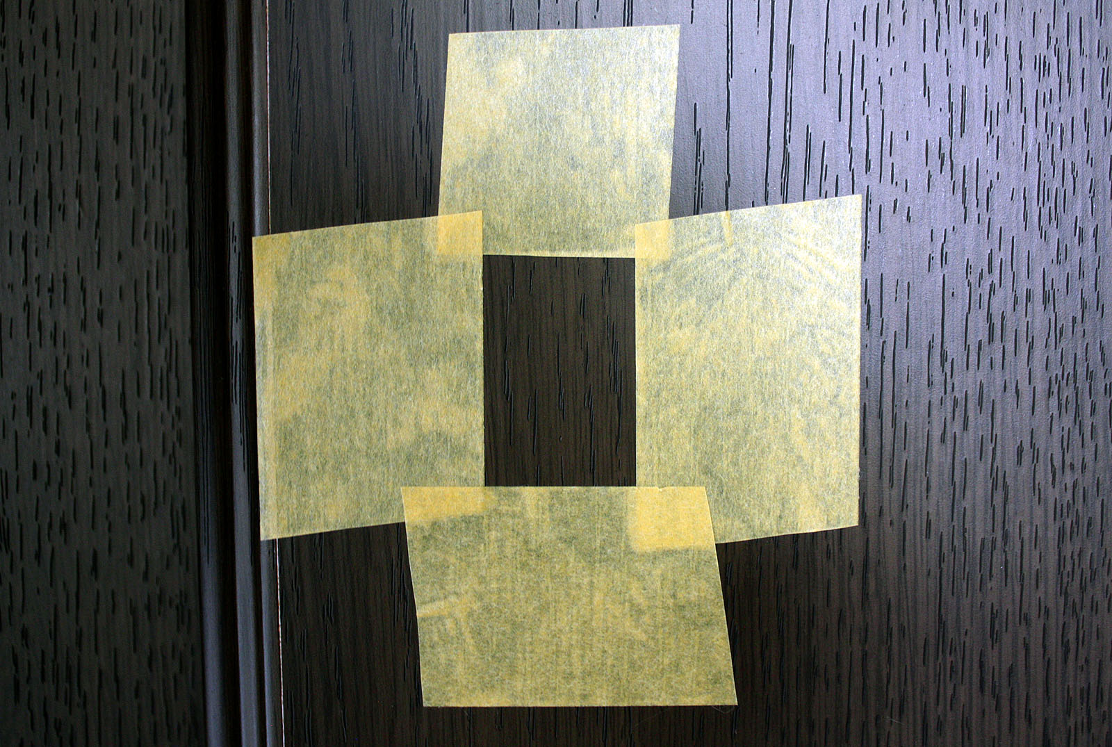 マスキングテープの内側が今回プリントする部分だ。今回は20mm×30mmにした