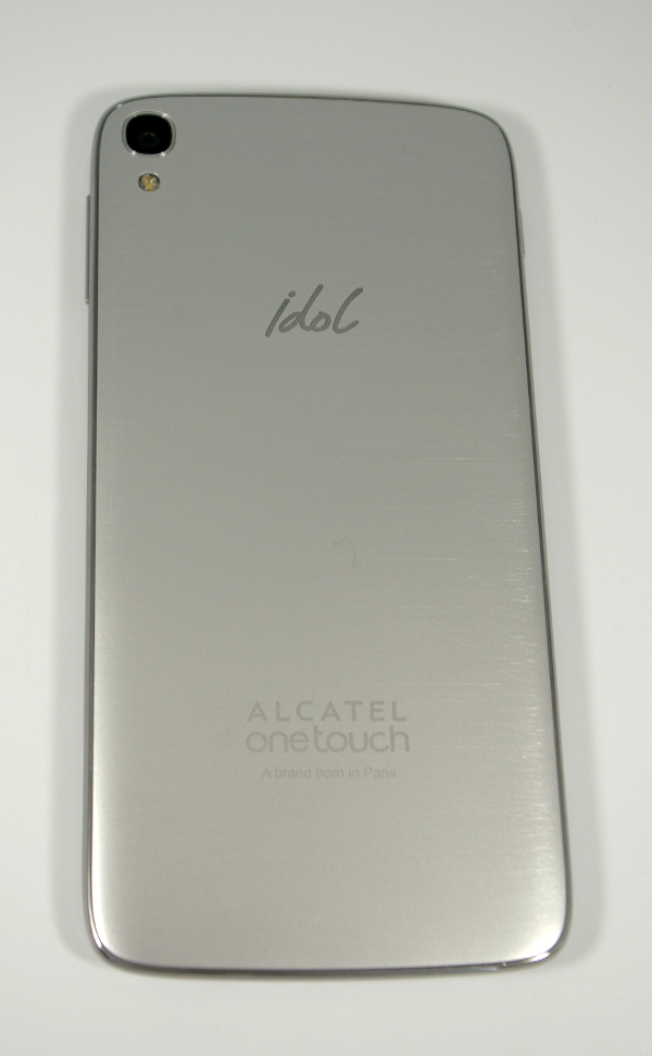 スタイリッシュなボディのIDOL 3