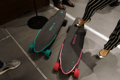 電動スケボーに音声認識のドッグロボ――7月のソフトバンク「+Style」新