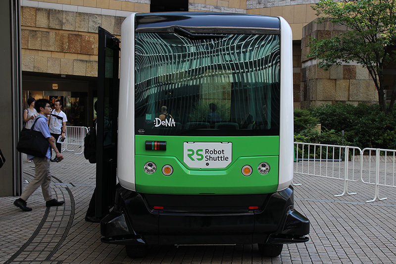 「ロボットシャトル」で使用される「EZ10」
