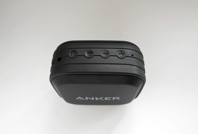旅行のおともに「Anker SoundCore Sport」 - ケータイ Watch