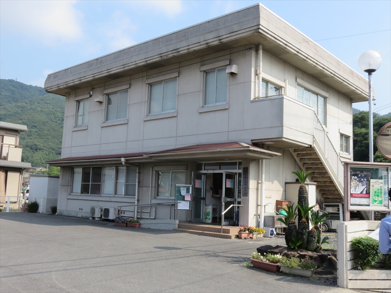 会場となった笠岡市神島外公民館