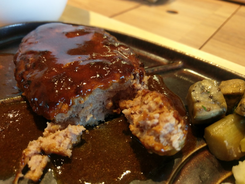 SNSで食べ物自慢をするには、もうすこし赤みが強い方が良さそう