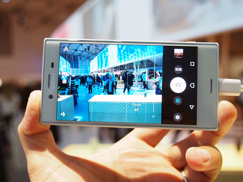 カメラ機能もXperia XZとほぼ同じだが、4K動画撮影には非対応