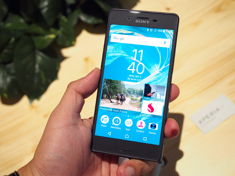 Xperia X（日本未発売）。日本では、スペックアップを図った上位モデルの「Xperia X Performance」が3キャリアから発売された