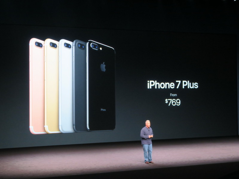 iPhone 7 Plusは769ドルから。容量の構成はiPhone 7と同じ