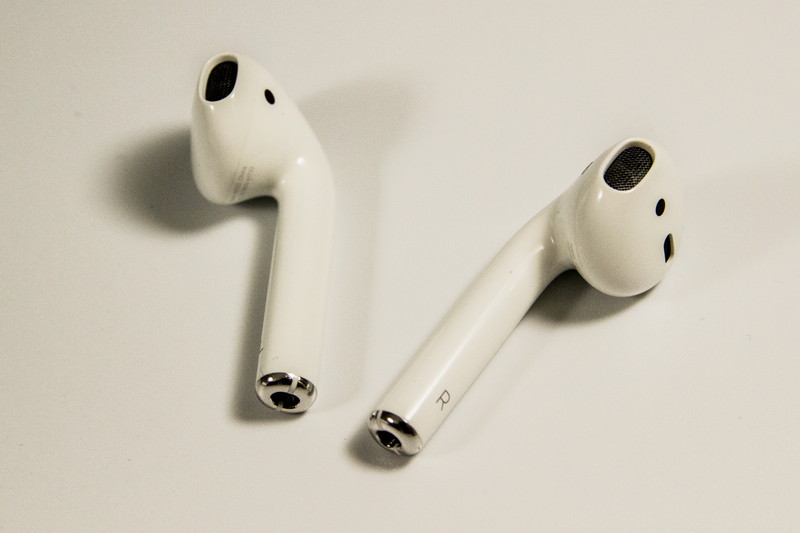 AirPods