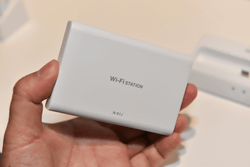 下り682Mbps対応、コンパクトなルーター「Wi-Fi STATION N-01J