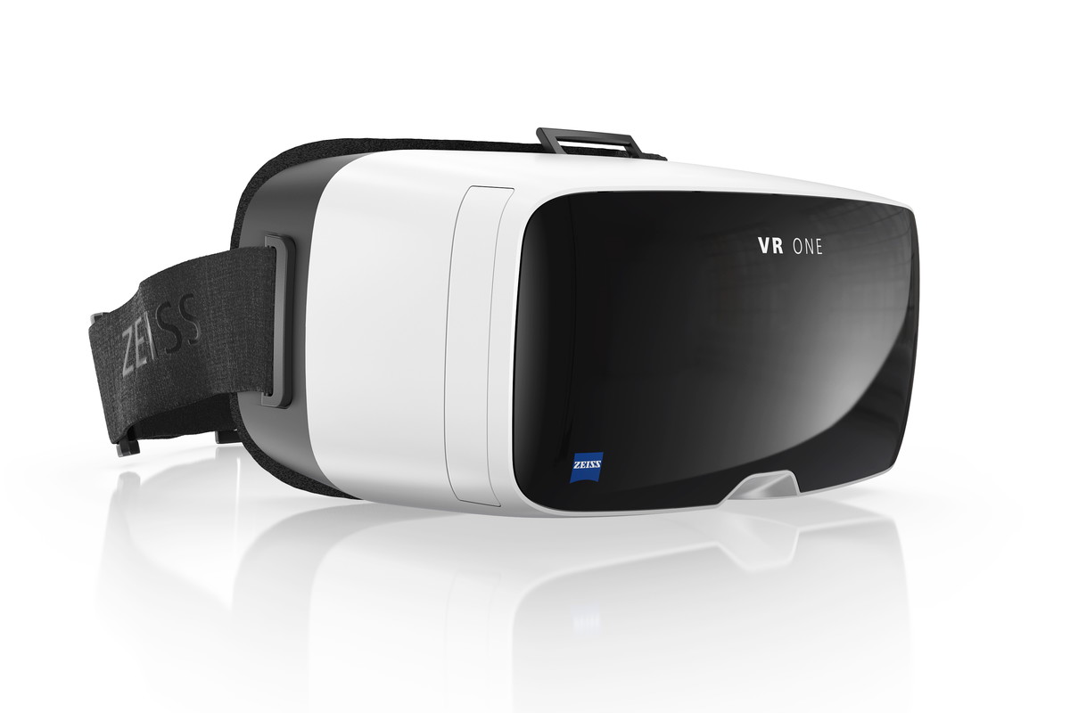 「ZEISS VR ONE Plus」