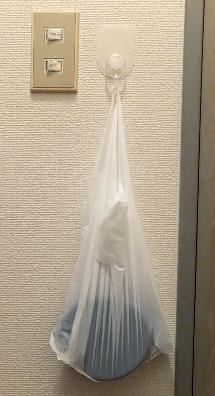 2kgの重りをぶら下げたところ。このまま一日置いたが全く問題なかった