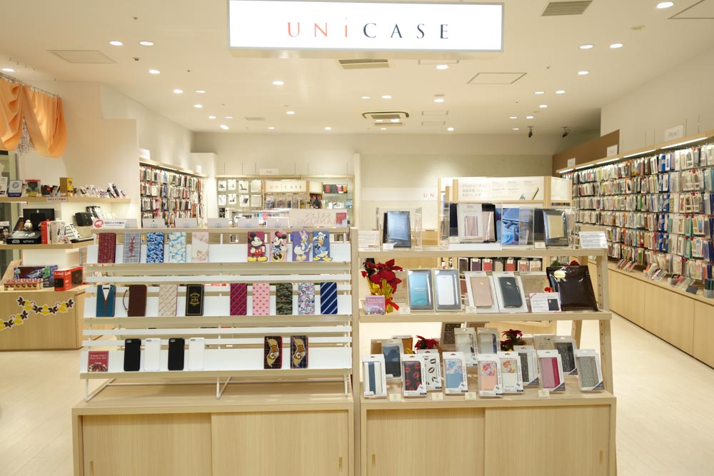 <a href="https://unicase.jp/campaign/campaign_0604.html" class="n" target="_blank">UNiCASE東急プラザ表参道原宿</a>