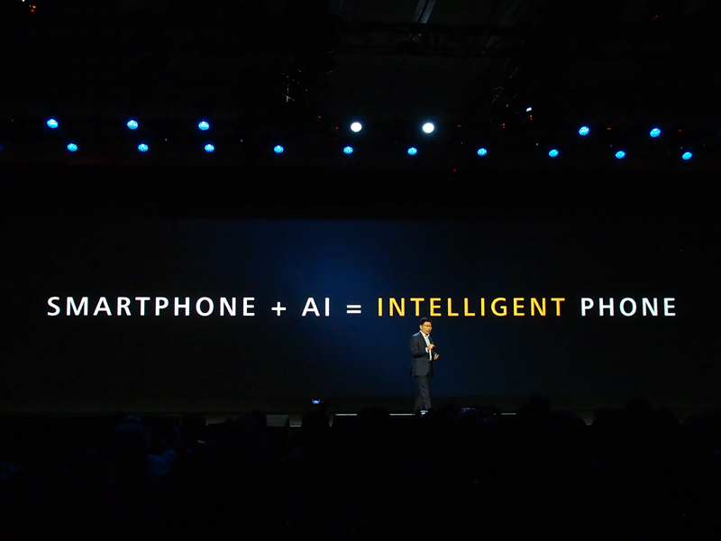 AI（人工知能）によって、スマートフォンはインテリジェントフォンになるという