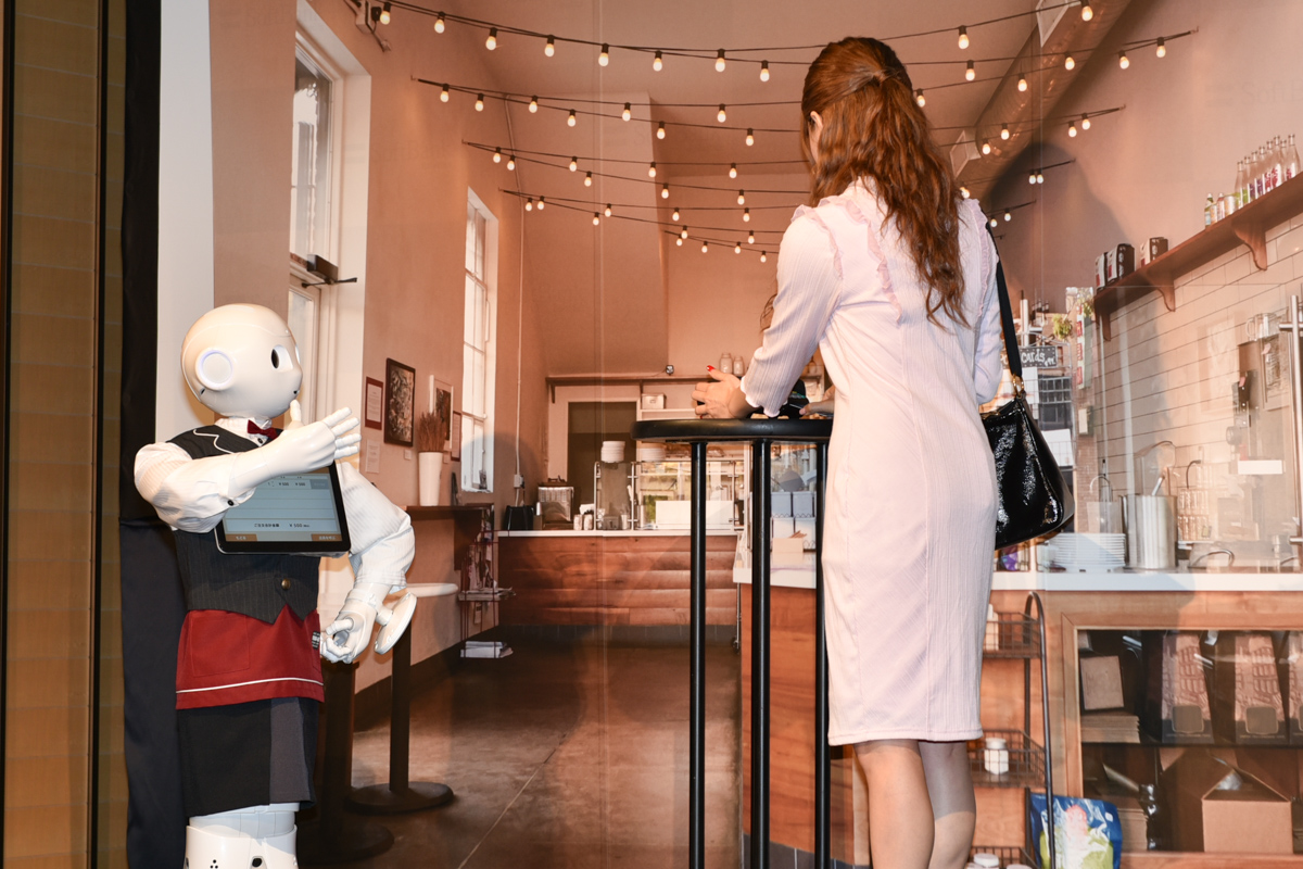 その後クレジットカードを端末に挿し、暗証番号を入力して決済すれば注文が完了