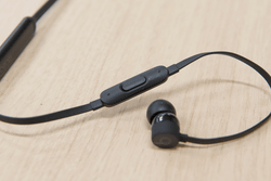 簡単・気軽なBeats無線イヤホンの入門モデル「BeatsX」を使ってみた