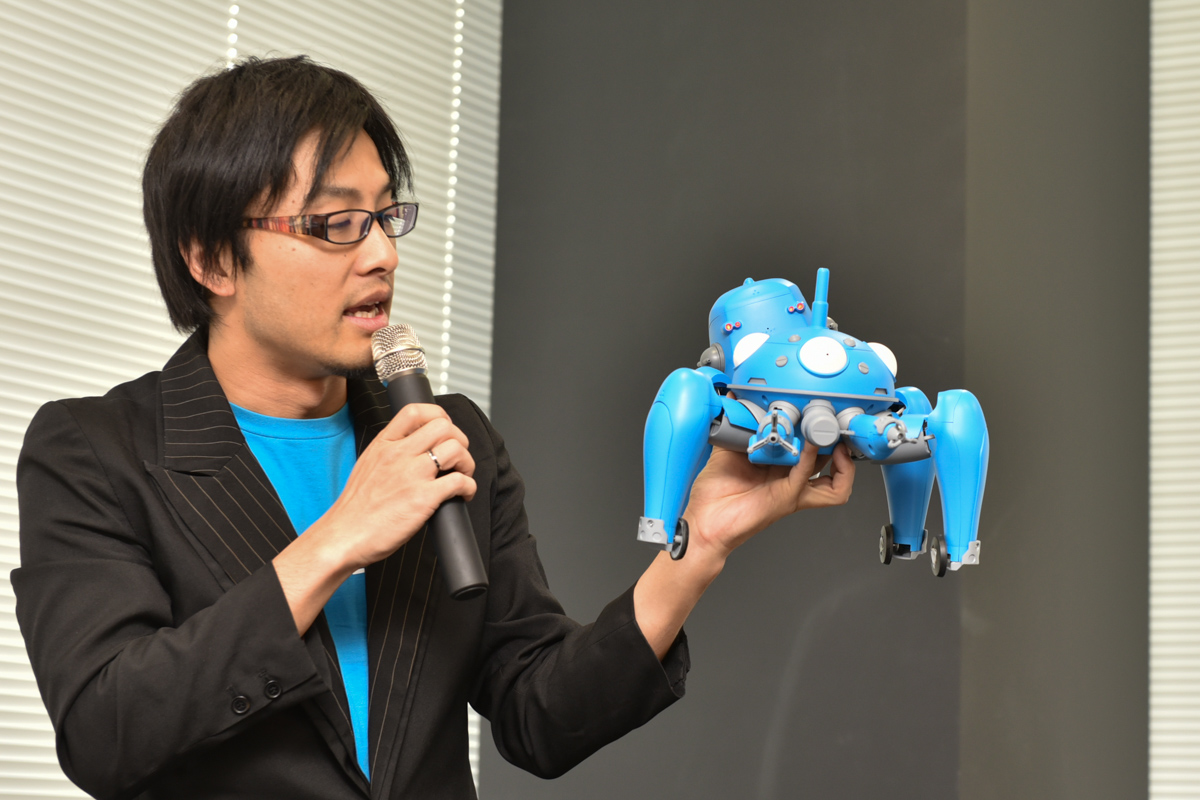 「うごく、しゃべる、並列化する。1/8 タチコマ」