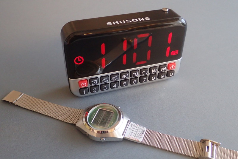 コンパクトにして、インパクトのあるデザインが魅力的なUSBラジオ