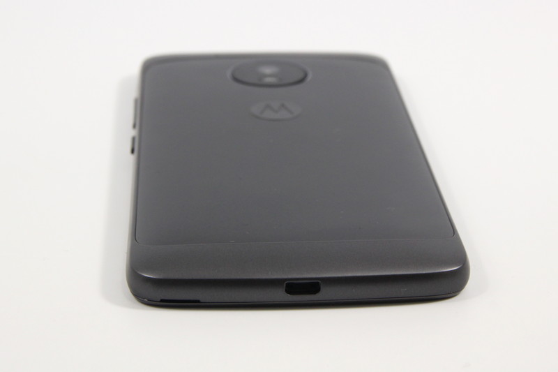 外部端子はmicroUSB