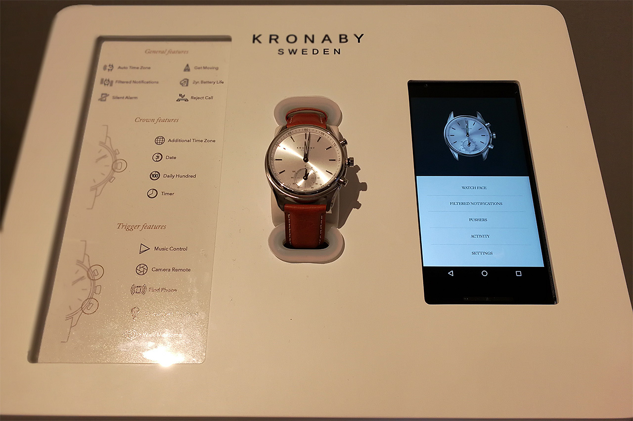 リュウズと上下のファンクションボタンに、さまざまな機能を設定できる