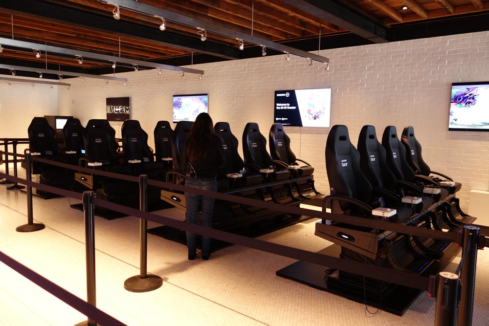 多人数同時体験タイプのシート