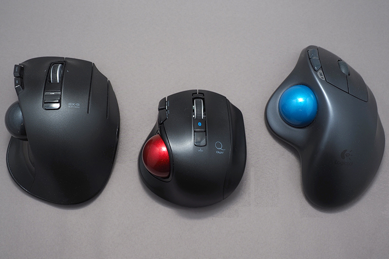 エレコムM-XT1DR、ロジクールM570とのサイズ比較。比べるとコンパクトさが強調される