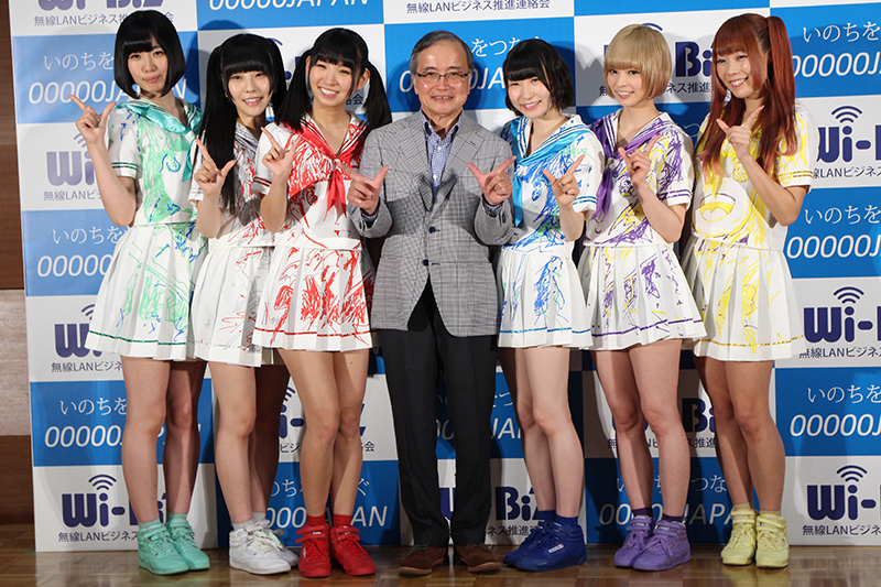 Wi-Biz会長の小林忠男氏（中央）