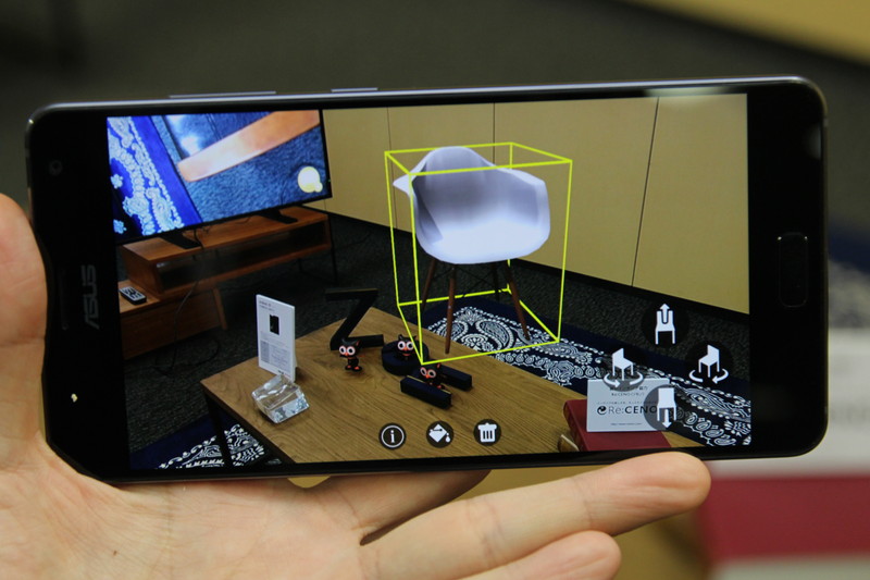 実物大の家具を表示して部屋に置いた印象を確かめられる「RoomCo AR」