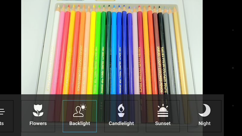 オートモードのほか、撮影プリセットを搭載