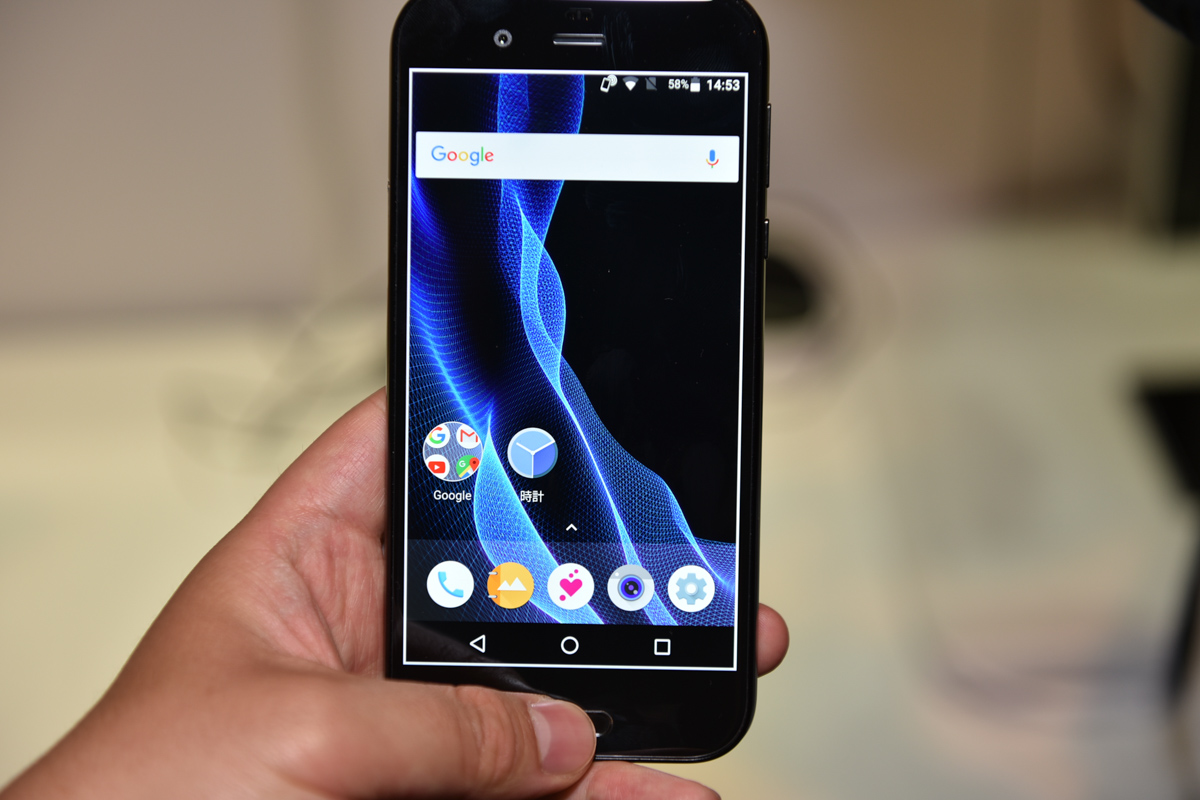 画面下部の指紋センサーはホームボタンとしても利用できる