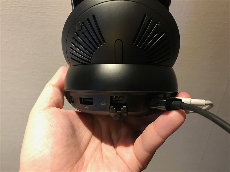 DeX Stationの後ろ側には各種端子