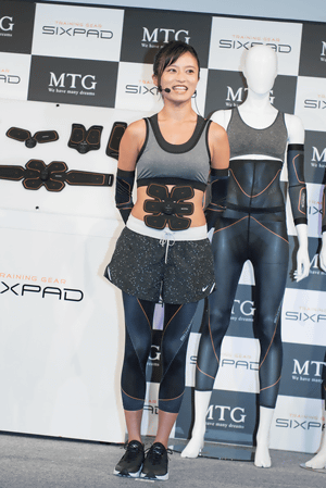 スマホと連携、あの筋トレアイテム「SIXPAD」が新モデルに刷新