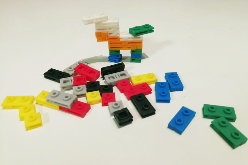 レゴのように思いついた着想のままいろいろな造形にチャレンジできる