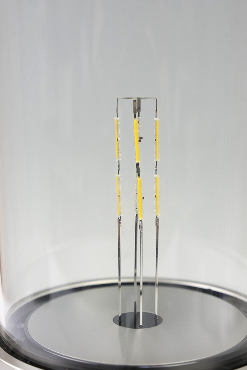 フィラメント型LED