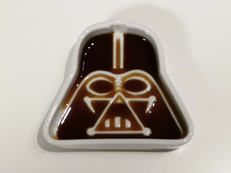 あとはこの醤油小皿を箸休めにも使え、デザイン的にも似合うお箸を探さなきゃ