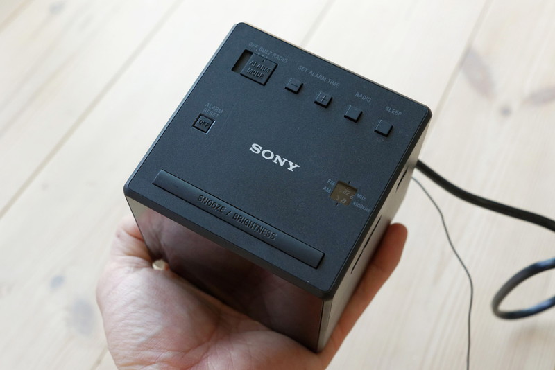 意外にボリューム感のある筐体