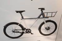 オランダ発の次世代スマートバイク「VanMoof」に“東京モデル