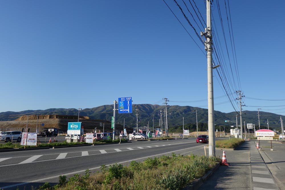 陸前高田の平野部は造成工事中で、まだ市街の再建は始まっていない